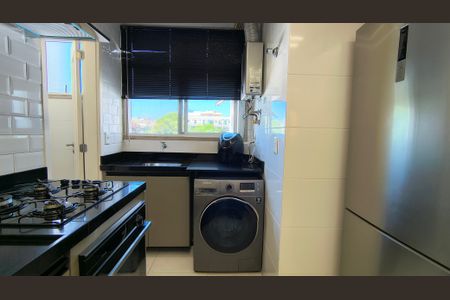 Apartamento à venda com 79m², 3 quartos e 2 vagasCozinha e Área de Serviço 