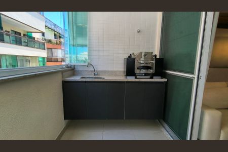 Apartamento à venda com 79m², 3 quartos e 2 vagasVaranda 