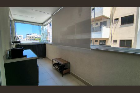 Apartamento à venda com 79m², 3 quartos e 2 vagasVaranda