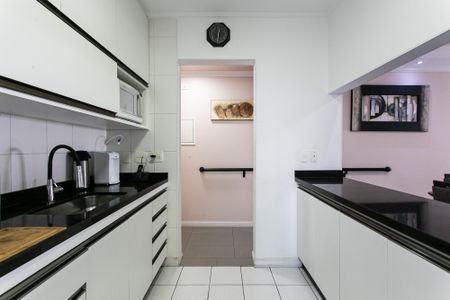Apartamento à venda com 82m², 3 quartos e 2 vagas Apartamento à venda com 82m², 3 quartos e 2 vagasCozinha