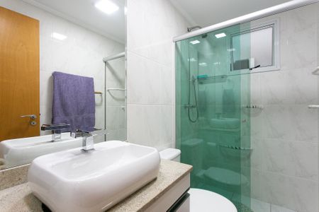 Apartamento à venda com 82m², 3 quartos e 2 vagas Apartamento à venda com 82m², 3 quartos e 2 vagasBanheiro Social