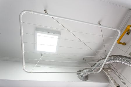 Apartamento à venda com 82m², 3 quartos e 2 vagas Apartamento à venda com 82m², 3 quartos e 2 vagasÁrea de Serviço - Varal