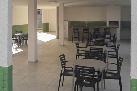 Apartamento para alugar com 49m², 2 quartos e 1 vaga Apartamento para alugar com 49m², 2 quartos e 1 vagaÁrea comum - Salão de festas