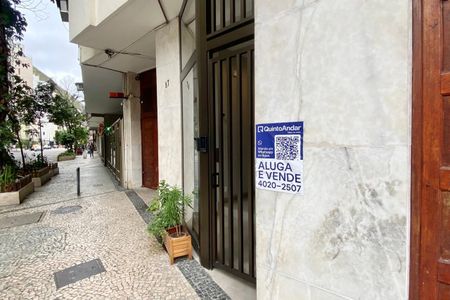 Apartamento para alugar com 80m², 2 quartos e sem vagaPLACA