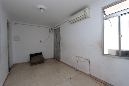Sala de apartamento para alugar com 2 quartos, 40m² em Conjunto Habitacional Teotonio Vilela, São Paulo