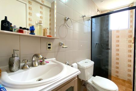 Apartamento à venda com 100m², 3 quartos e 1 vaga Apartamento à venda com 100m², 3 quartos e 1 vagaBanheiro da Suíte 2