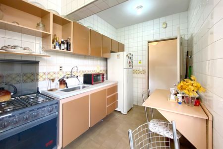 Apartamento à venda com 100m², 3 quartos e 1 vaga Apartamento à venda com 100m², 3 quartos e 1 vagaCozinha