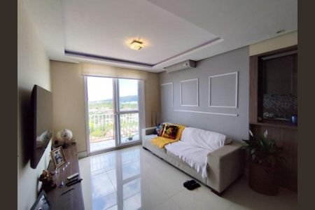 Apartamento para alugar com 3 quartos, 80m² em Jardim Sabará, Porto Alegre