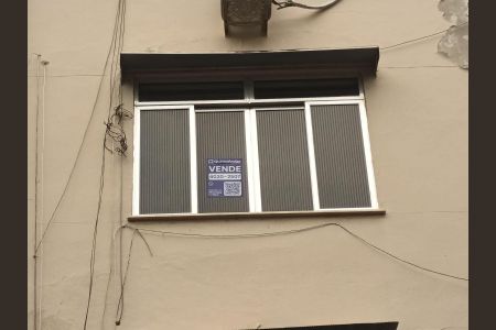 Apartamento à venda com 72m², 3 quartos e 1 vaga Apartamento à venda com 72m², 3 quartos e 1 vagaFachada