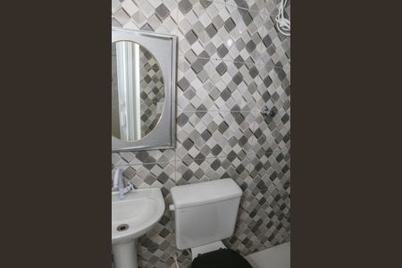 Casa à venda com 75m², 2 quartos e sem vagaBanheiro da Suíte