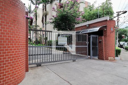 Apartamento à venda com 42m², 2 quartos e 1 vaga Apartamento à venda com 42m², 2 quartos e 1 vagaFachada