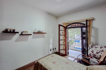 Casa à venda com 220m², 3 quartos e 5 vagasQuarto 1