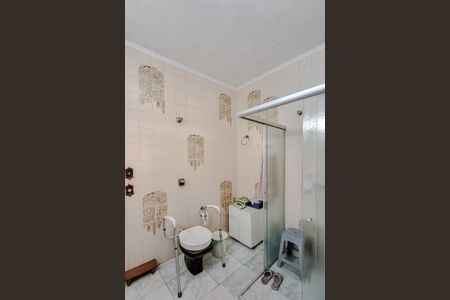 Casa à venda com 220m², 3 quartos e 5 vagasBanheiro da Suíte