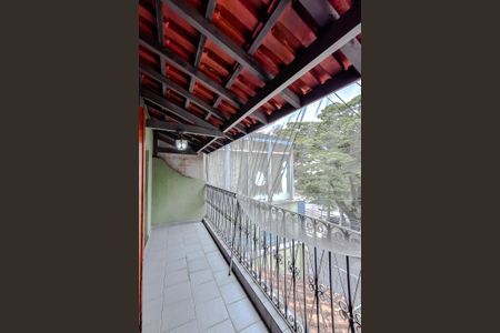 Casa à venda com 220m², 3 quartos e 5 vagasVaranda do Quarto 1