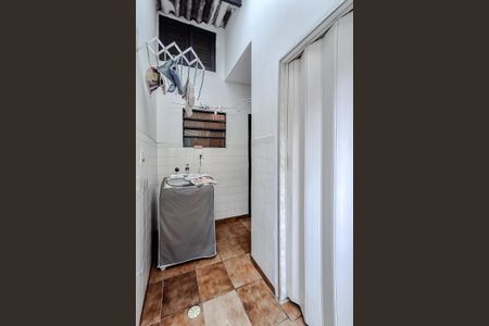 Casa à venda com 220m², 3 quartos e 5 vagasÁrea de Serviço