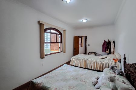 Casa à venda com 220m², 3 quartos e 5 vagasQuarto 4 - Suíte