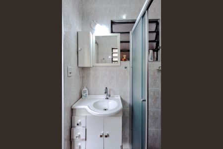 Casa à venda com 220m², 3 quartos e 5 vagasBanheiro de serviço