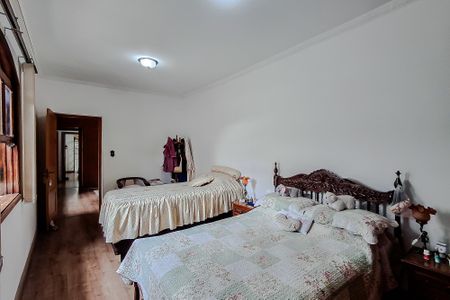 Casa à venda com 220m², 3 quartos e 5 vagasQuarto 4 - Suíte