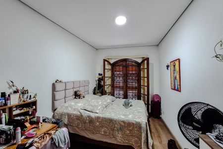 Casa à venda com 220m², 3 quartos e 5 vagasQuarto 2
