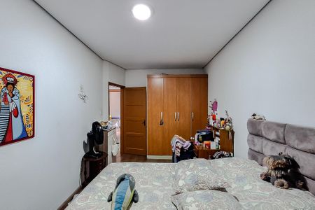 Casa à venda com 220m², 3 quartos e 5 vagasQuarto 2