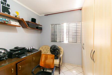 Casa à venda com 109m², 3 quartos e 2 vagasQuarto 3