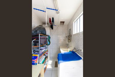 Casa à venda com 109m², 3 quartos e 2 vagasÁrea de Serviço