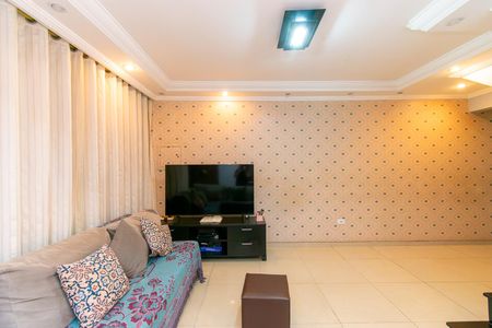 Casa à venda com 109m², 3 quartos e 2 vagasSala