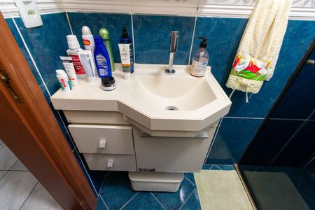 Casa à venda com 109m², 3 quartos e 2 vagasBanheiro