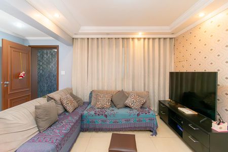 Casa à venda com 109m², 3 quartos e 2 vagasSala