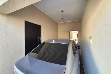 Casa à venda com 190m², 4 quartos e 3 vagas Casa à venda com 190m², 4 quartos e 3 vagasGaragem