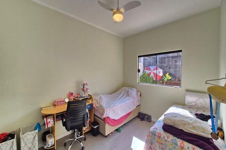 Casa à venda com 190m², 4 quartos e 3 vagas Casa à venda com 190m², 4 quartos e 3 vagasQuarto 3