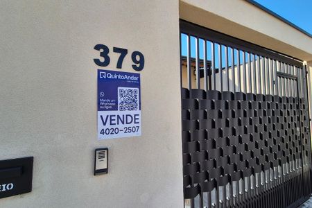 Casa à venda com 190m², 4 quartos e 3 vagas Casa à venda com 190m², 4 quartos e 3 vagasPlaca Instalada