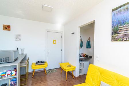 Sala de apartamento para alugar com 1 quarto, 34m² em Vista Alegre, Rio de Janeiro