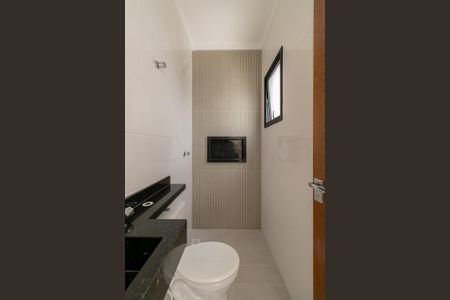 Casa à venda com 126m², 3 quartos e 2 vagas Casa à venda com 126m², 3 quartos e 2 vagasBanheiro