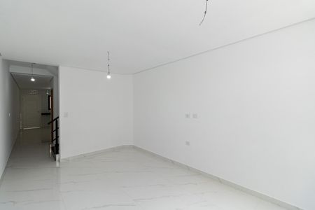 Casa à venda com 126m², 3 quartos e 2 vagas Casa à venda com 126m², 3 quartos e 2 vagasSala