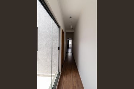 Casa à venda com 126m², 3 quartos e 2 vagasCorredor