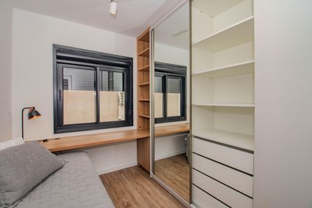 Quarto de apartamento à venda com 2 quartos, 63m² em Petrópolis, Porto Alegre