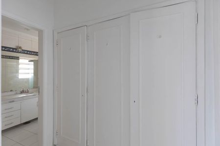 Apartamento para alugar com 75m², 2 quartos e sem vaga Apartamento para alugar com 75m², 2 quartos e sem vagaCorredor