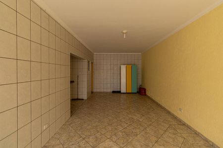 Garagem de casa para alugar com 3 quartos, 125m² em Cidade Líder, São Paulo