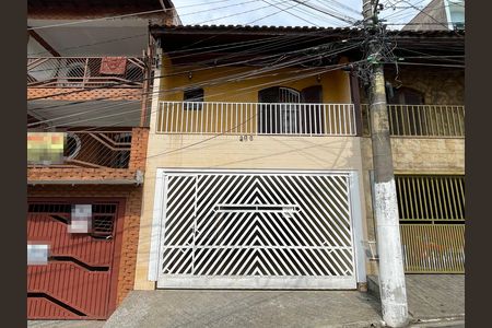 Fachada de casa para alugar com 3 quartos, 125m² em Cidade Líder, São Paulo