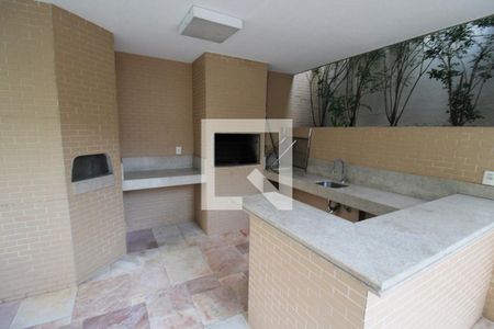 Apartamento à venda com 117m², 3 quartos e 3 vagas Apartamento à venda com 117m², 3 quartos e 3 vagasÁrea comum - Churrasqueira