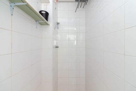 Apartamento à venda com 117m², 3 quartos e 3 vagas Apartamento à venda com 117m², 3 quartos e 3 vagasBanheiro de Serviço