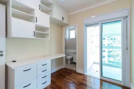 Apartamento à venda com 117m², 3 quartos e 3 vagas Apartamento à venda com 117m², 3 quartos e 3 vagasSuíte 3