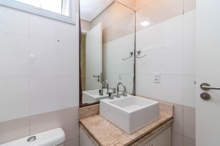 Apartamento à venda com 117m², 3 quartos e 3 vagas Apartamento à venda com 117m², 3 quartos e 3 vagasBanheiro da Suíte 1