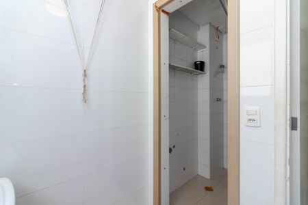 Apartamento à venda com 117m², 3 quartos e 3 vagas Apartamento à venda com 117m², 3 quartos e 3 vagasÁrea de Serviço