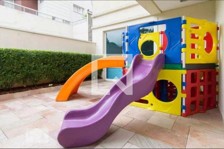 Apartamento à venda com 117m², 3 quartos e 3 vagas Apartamento à venda com 117m², 3 quartos e 3 vagasÁrea comum - Playground