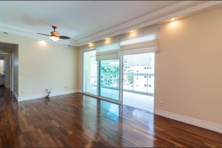 Apartamento à venda com 117m², 3 quartos e 3 vagas Apartamento à venda com 117m², 3 quartos e 3 vagasSala