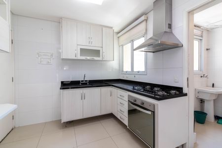 Apartamento à venda com 117m², 3 quartos e 3 vagas Apartamento à venda com 117m², 3 quartos e 3 vagasCozinha