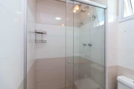 Apartamento à venda com 117m², 3 quartos e 3 vagas Apartamento à venda com 117m², 3 quartos e 3 vagasBanheiro da Suíte 1