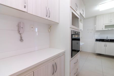 Apartamento à venda com 117m², 3 quartos e 3 vagas Apartamento à venda com 117m², 3 quartos e 3 vagasCozinha